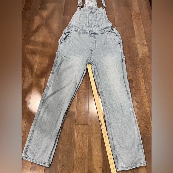 CLEARANCE SALE!! 
HERITAGE Women’s Overall size Large - Picture 3 of 7